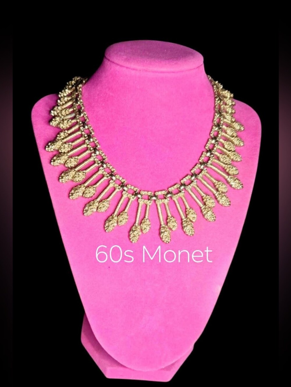 Vintage 1960s Signed Monet Articulated Gold Fringe Cleopatra Collar Necklace